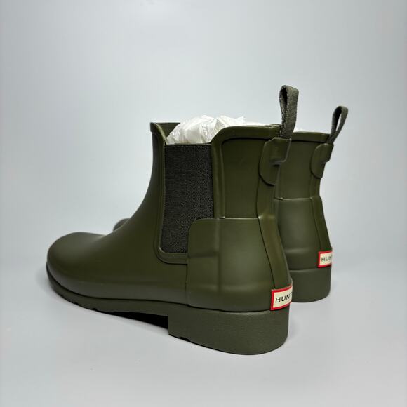 Hunter Original Refined Waterproof Chelsea Rain Boots in Ismarken Olive - Picture 4 of 11